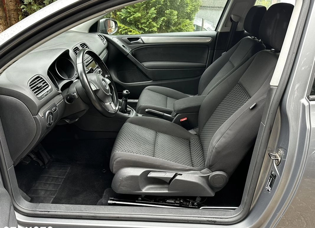 Volkswagen Golf cena 22900 przebieg: 202000, rok produkcji 2009 z Słupsk małe 781